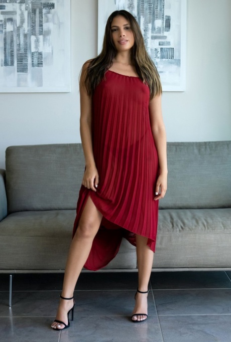 Firuzağa Escort Sessiz ve Sakin Bayan Beliz