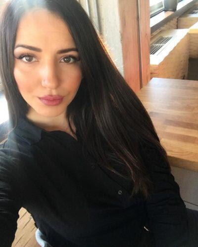 Çağla - Cami VIP Escort Bayan Modeli - Gerçek Fotoğraflı İlan
